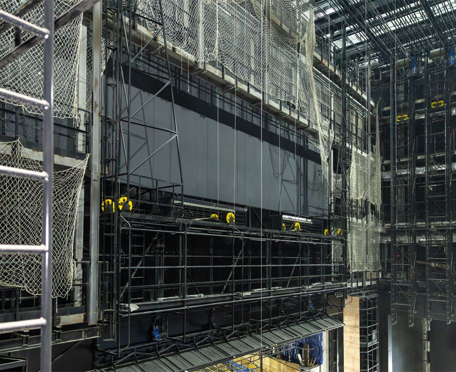 Противопожарный экран: крепление химическими анкерами