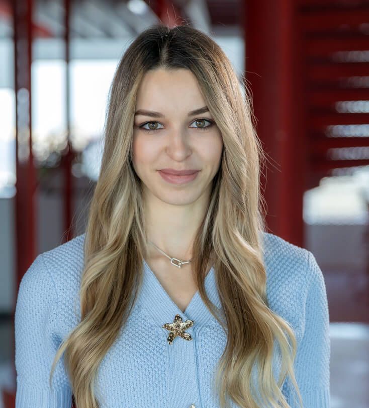 Немчанинова Елена