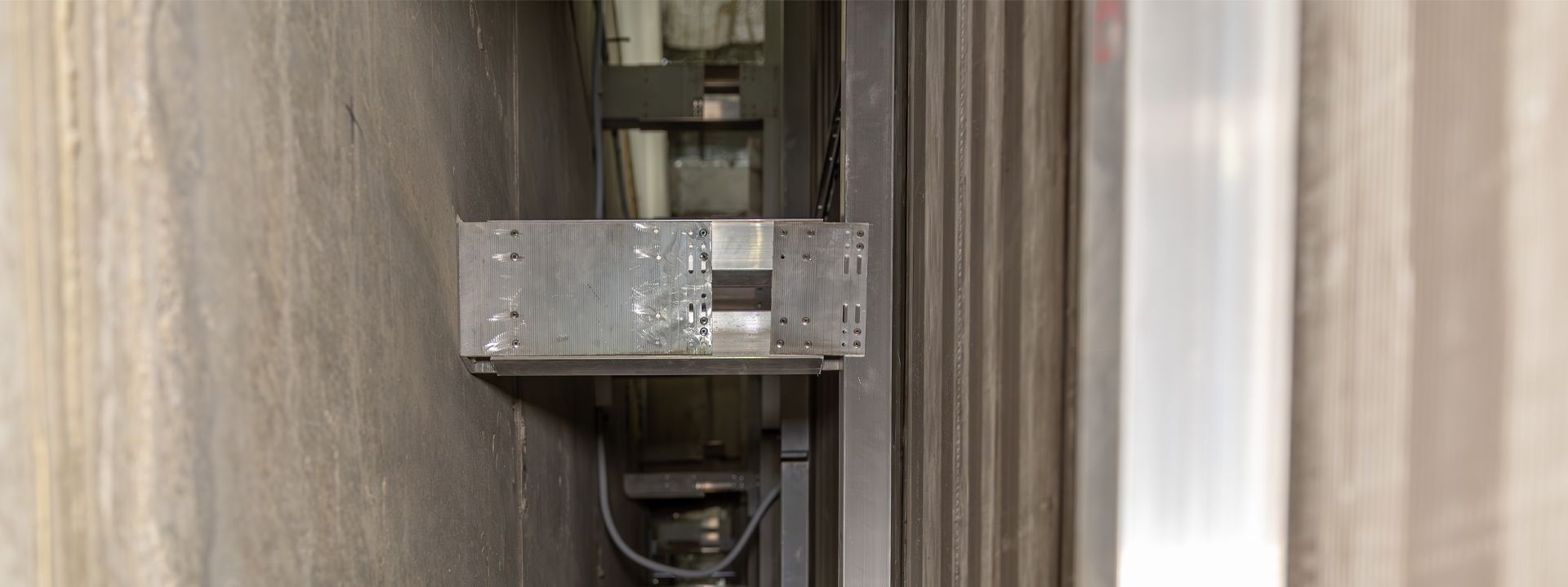 Крепление терракотовых панелей