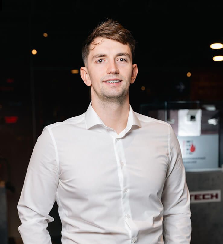 Михаил Ларин