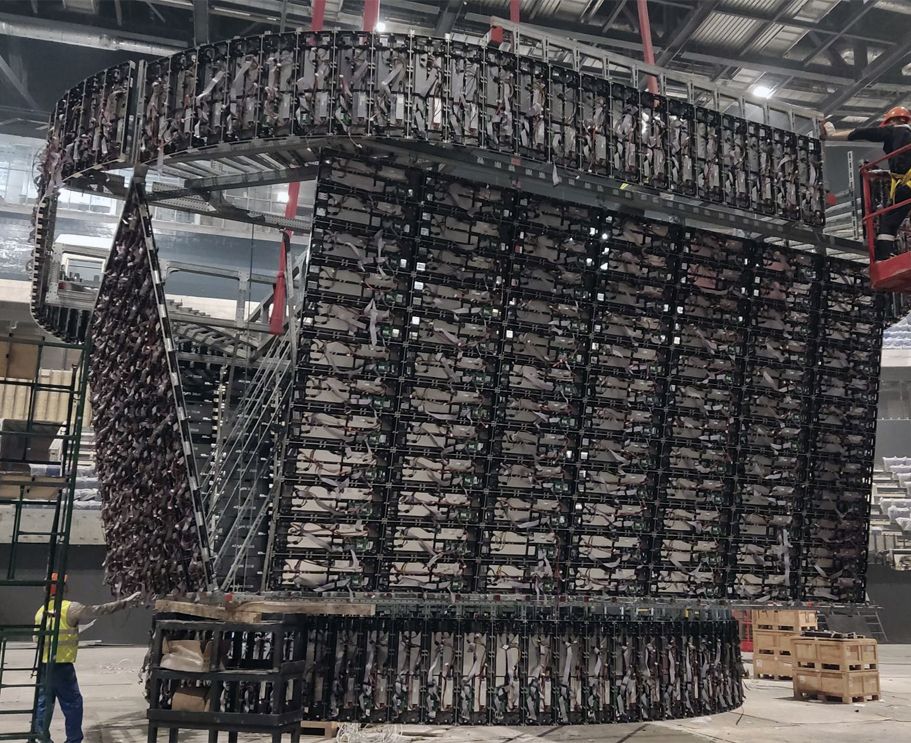 собранная конструкция медиакуба