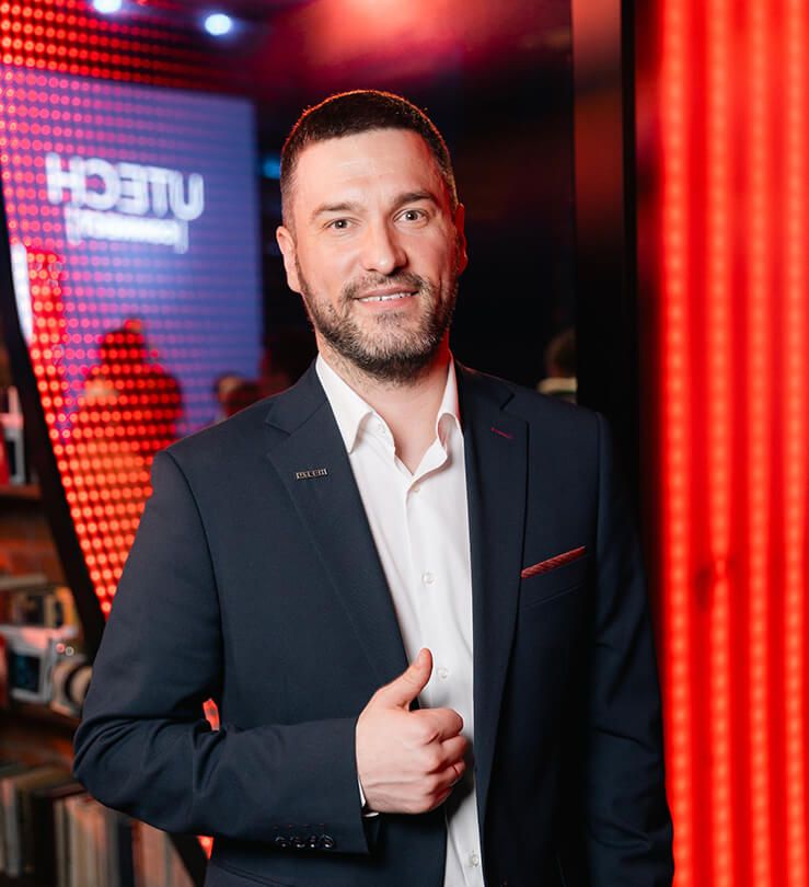 Максим Ломакин