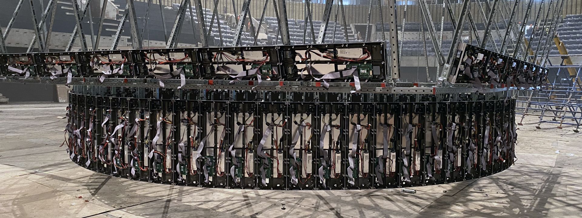 собранная конструкция медиакуба